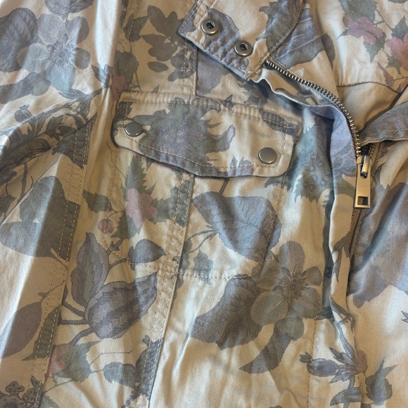 Chico's Beige and Purple Floral Jacket - Picture 4 of 8